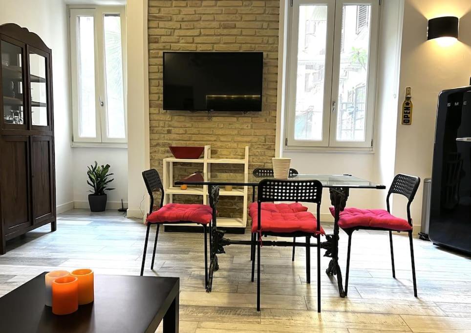 Modern Apartment Near The Vatican ローマ エクステリア 写真